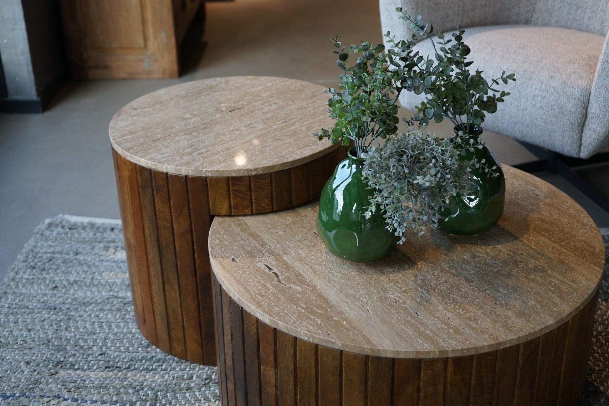 Salontafelset Tirlot travertine top - Goa Editions