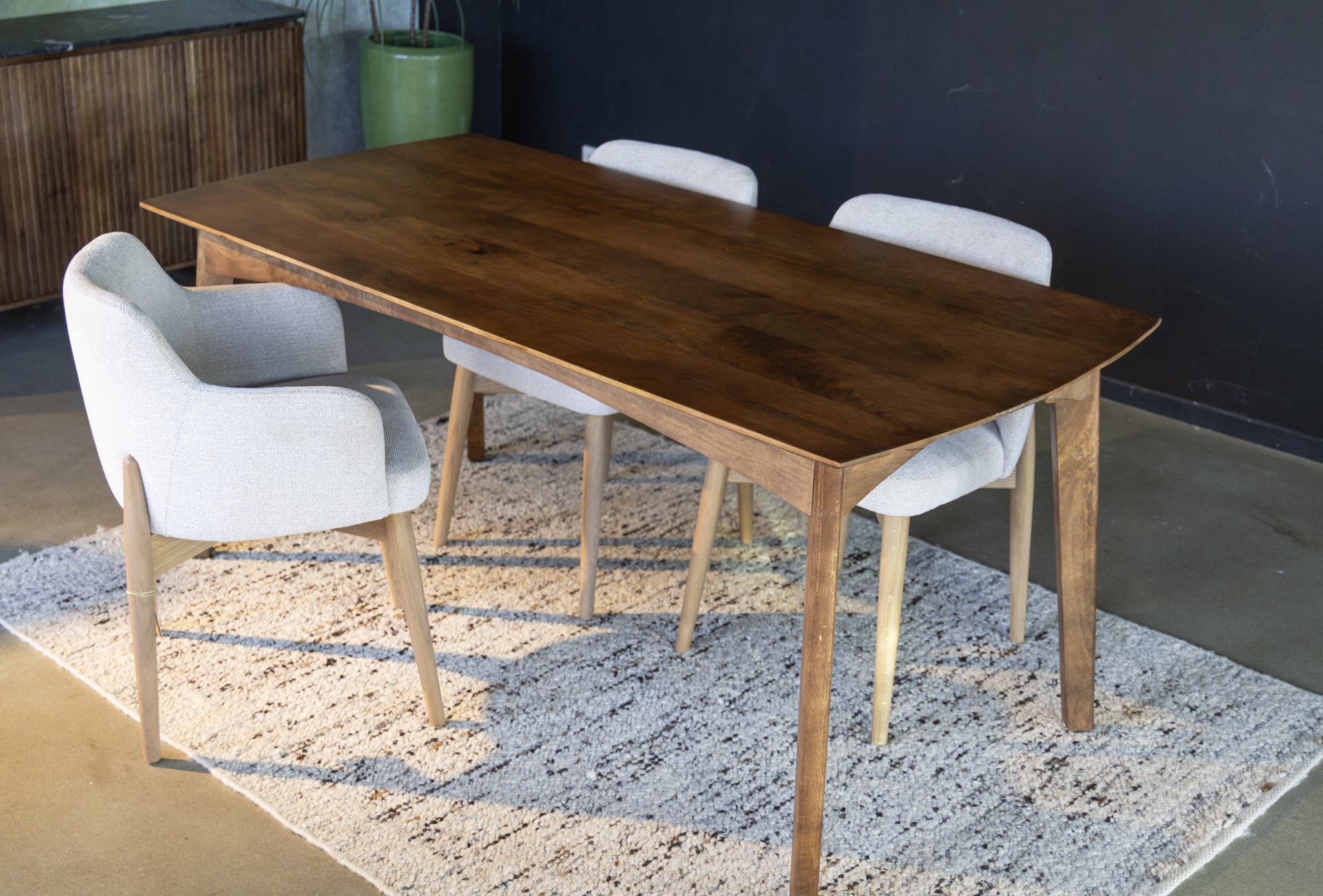 Eettafel candolim vintage stijl walnoot - Goa Editions