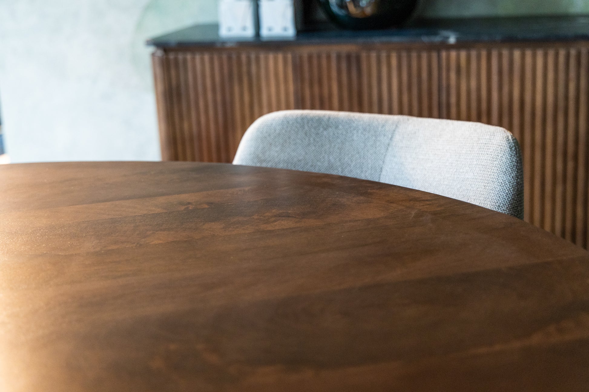Ronde eettafel walnoot Agonda 150 cm - Goa Editions