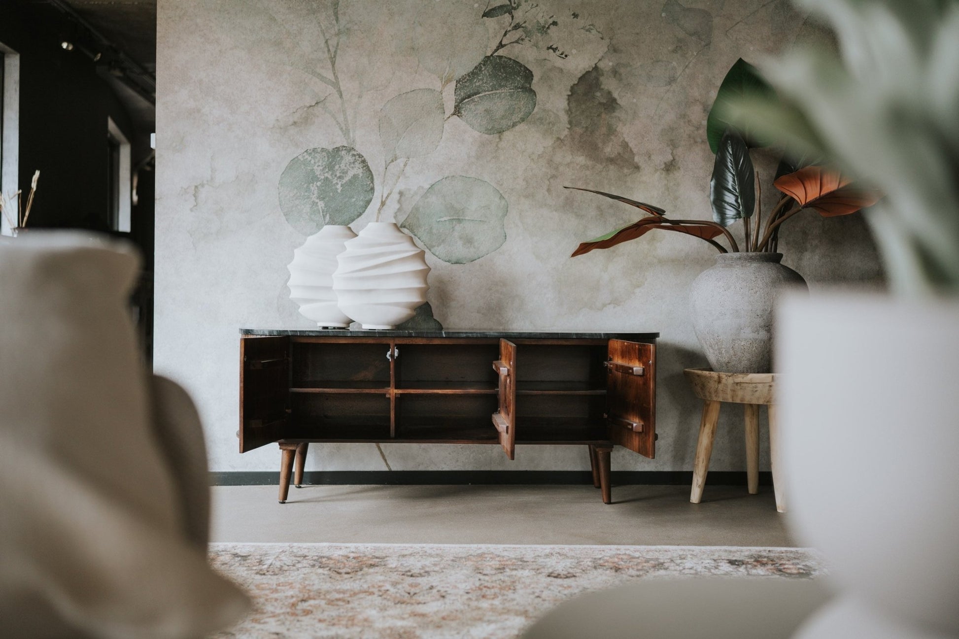Japandi tv - meubel Anjuna 160cm marmer walnoot - Goa Editions