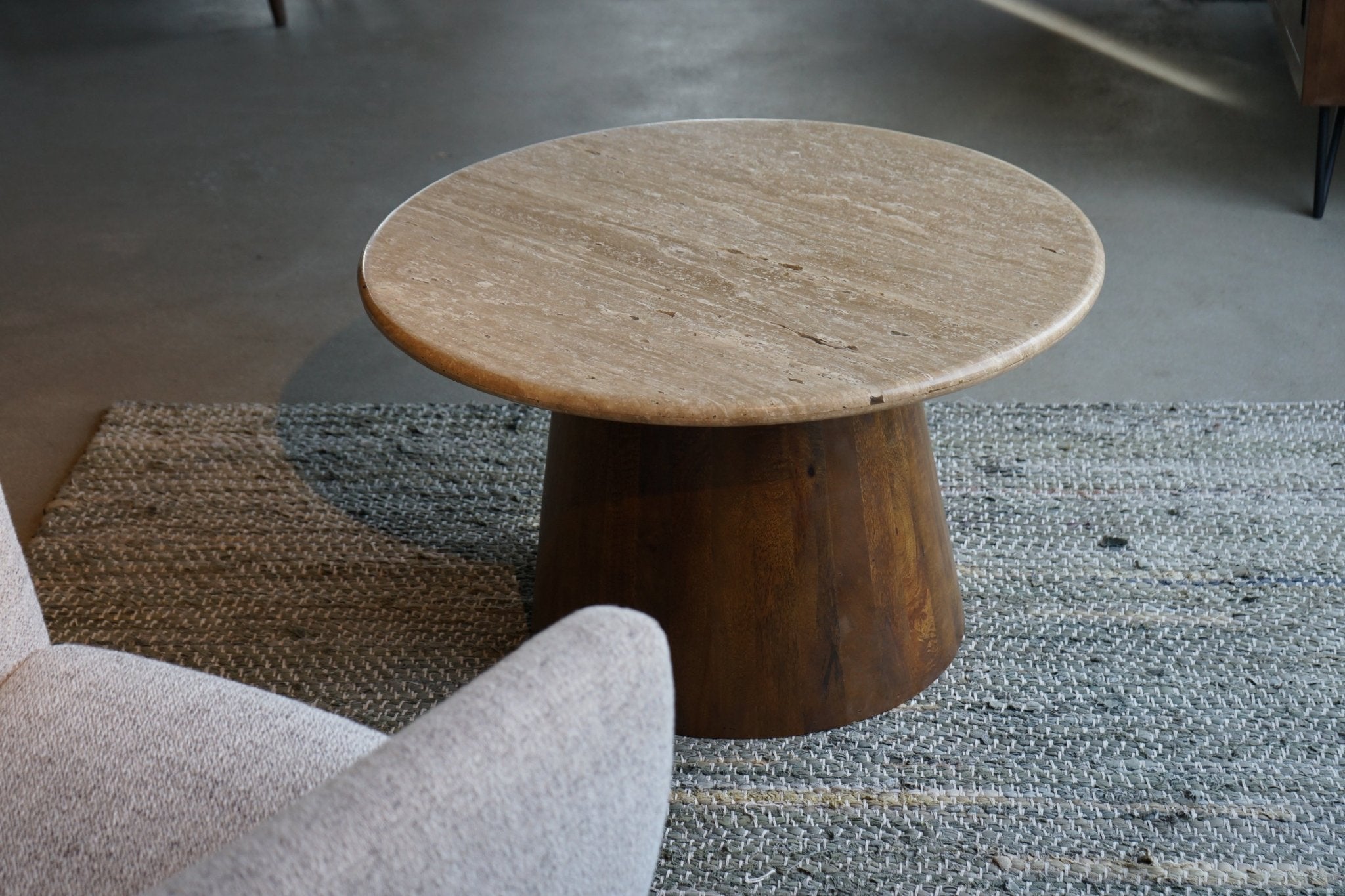 Salontafel Colva travertine rond 80 cm - Goa Editions