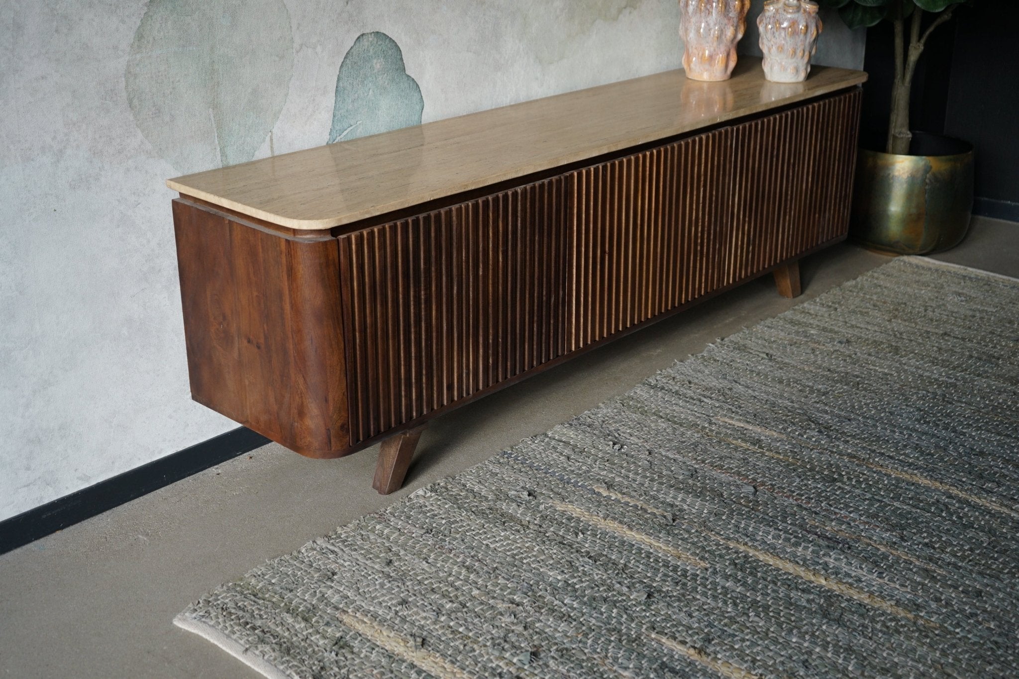 Tv meubel Mahindra travertine 180cm - Goa Editions