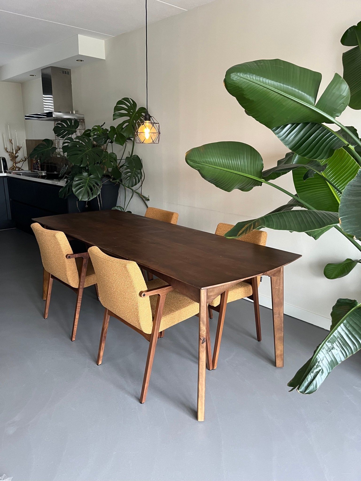 Eettafel candolim vintage stijl walnoot - Goa Editions