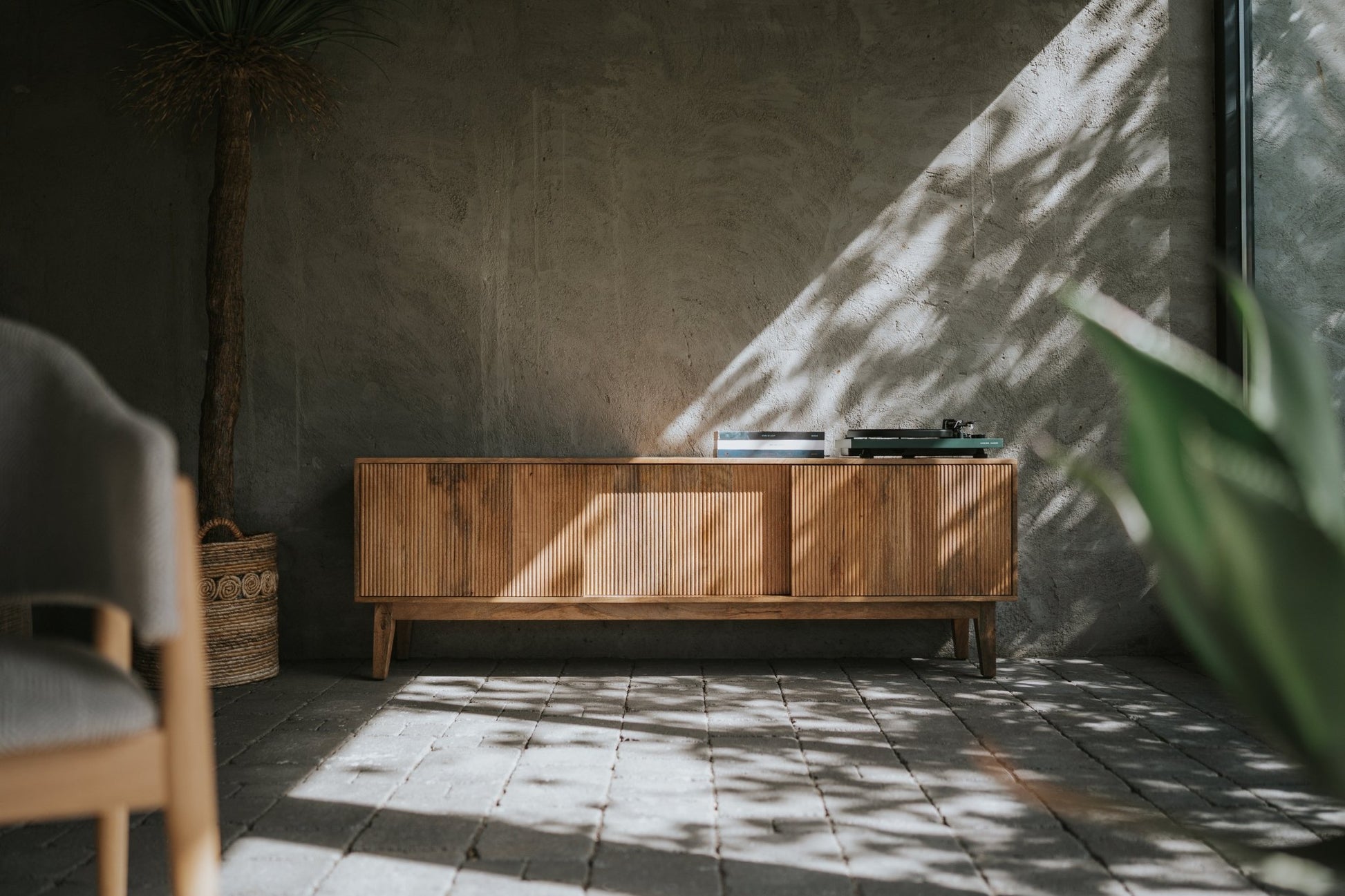Japandi stijl televisiemeubel walnoot Agonda 180cm - Goa Editions